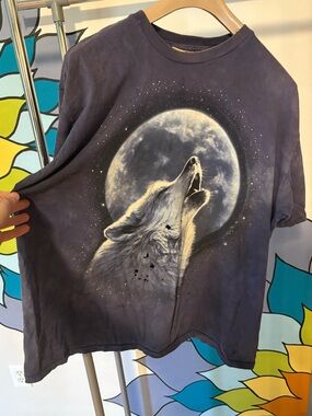 Vintage “the mountain” wolf tee